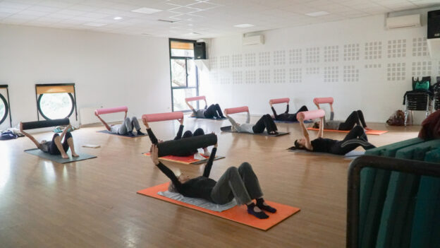 Pilates avec petit matériel