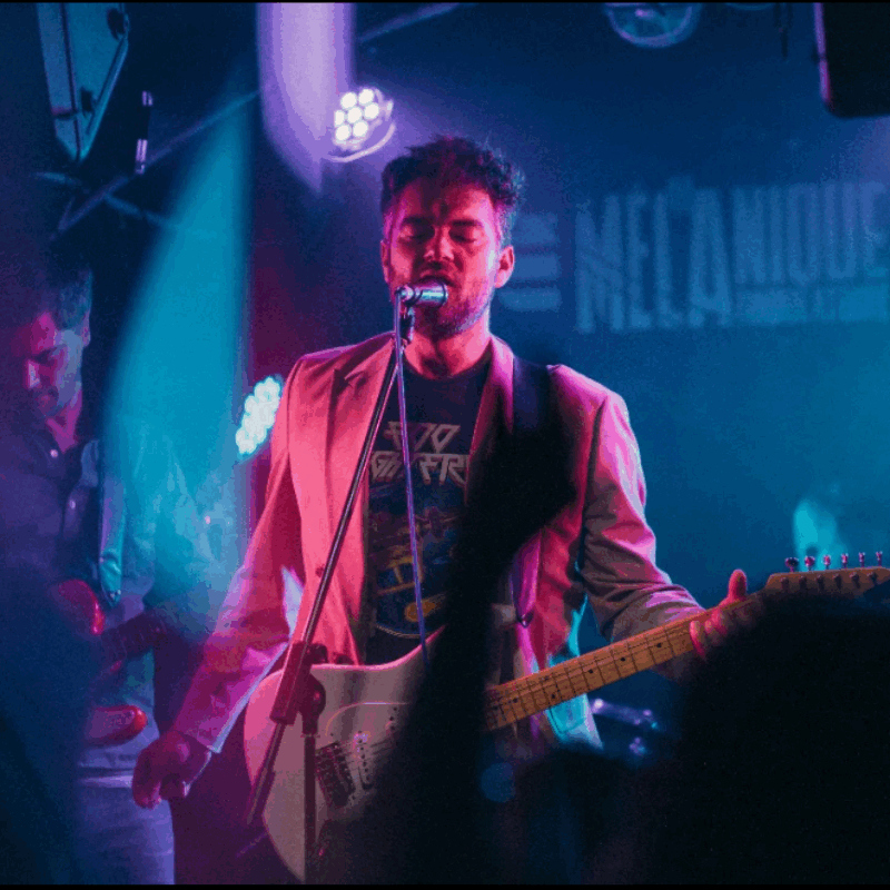 Tous droits réservés